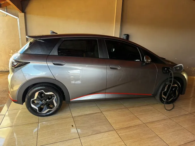 BYD Dolphin EV (Elétrico) 2024