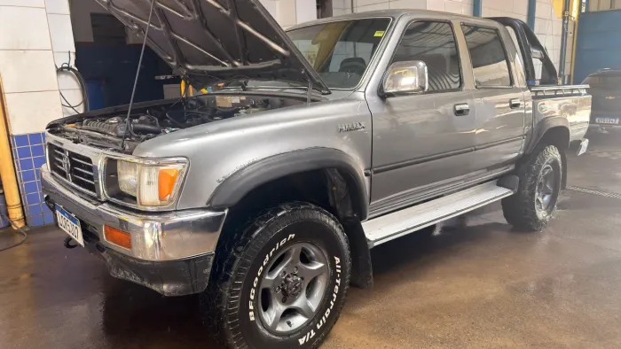 Toyota Hilux CD SR5 4X4 2.8 Diesel 1999