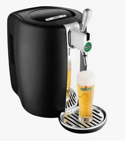 Chopeira Krups Heineken com capacidade de 5 litros preta.