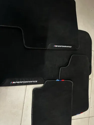 Tapetes originais BMW.