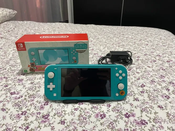 Nintendo Switch Lite Edição Animal Crossing