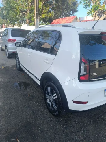 Volkswagen Up! Cross 1.0 TSI Total Flex 12V 5P 2018