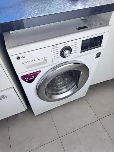 Lava e seca LG
