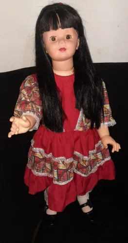 BONECA ANTIGA AMIGUINHA 