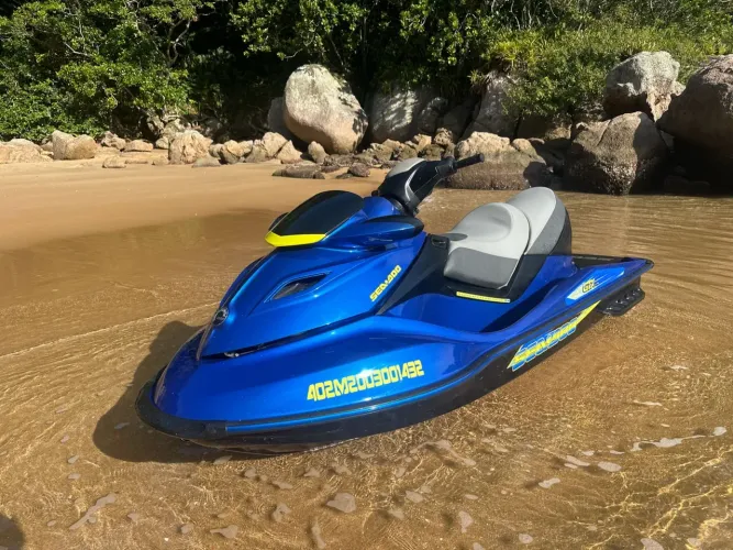Jet ski Seadoo GTX 215 
