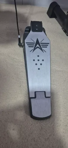 Pedal eletrônico de bumbo tdx 18 vendo ou troco