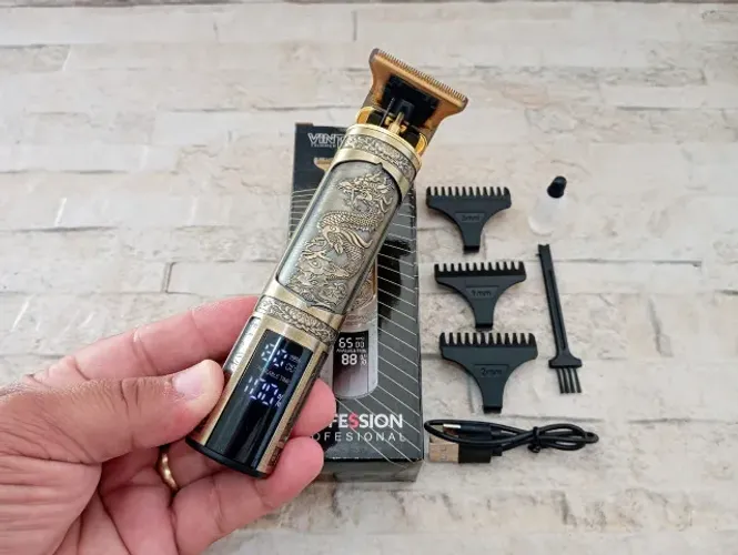 Maquina Cortar Cabelo T9 com Display Digital
