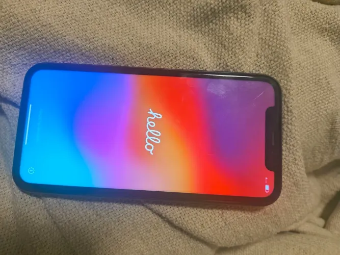 iPhone 11 64GB preto carregador e cabo 