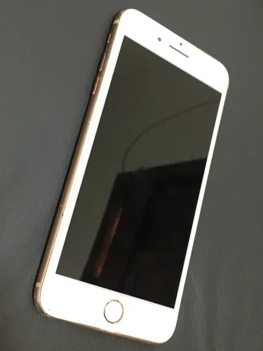 iPhone 8 Plus 