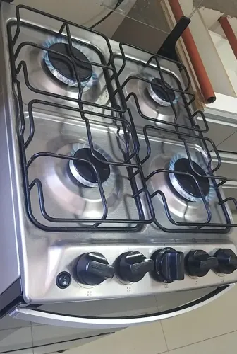 FOGÃO SEMI NOVO