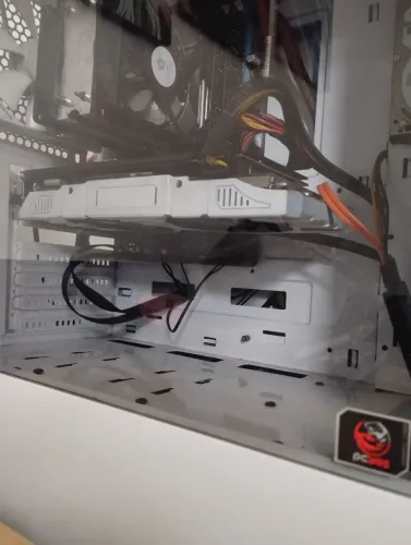 Computador completo RX580 8GB 16GB pra sair ontem... Só vir buscar 