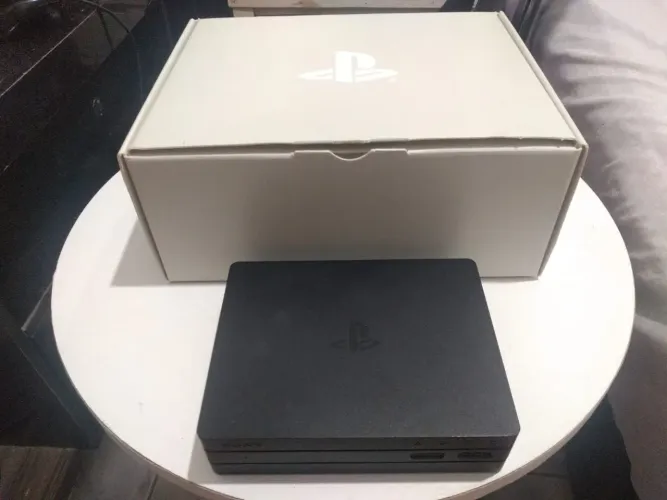 PlayStation 4 slim