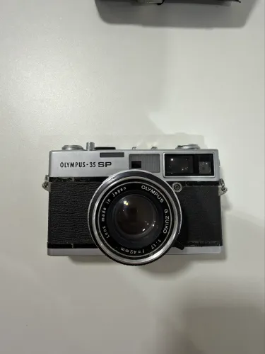 Câmera Olympus 35 SP