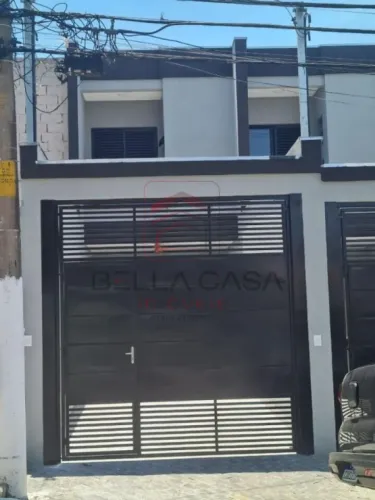 Sobrados Novos a venda - 3 dormitórios - 2 suites - 2 vagas - Quintal