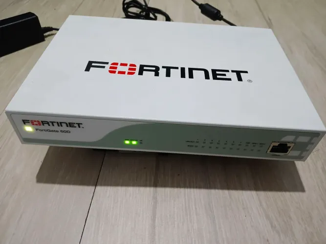 Firewall Fortinet FortiGate 60D (FG-60D) - Ótimo Estado
