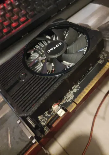 GTX 1050Ti 4gb Gddr5 128bits