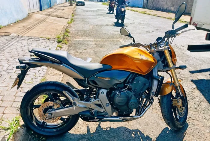 Honda / CB 600F HORNET