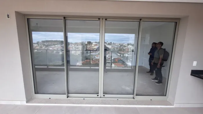 Porta de correr em alumínio