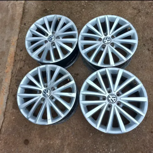 JOGO DE RODAS JETTA 2016 2017 2018 ARO 17 COM MARCAS DE USO