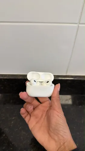 AirPods Pro 2 com estojo