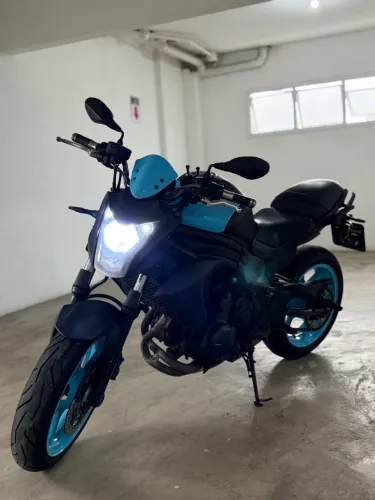 KAWASAKI SEMI NOVA