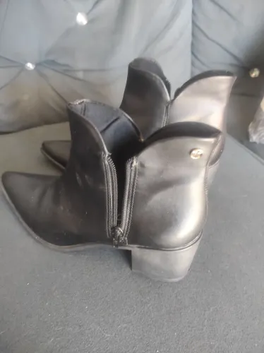 Bota cano curto