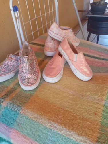 Desapego da Yasmin n 26. Alguns novos outro usado apenas 2 vezes 6 pares