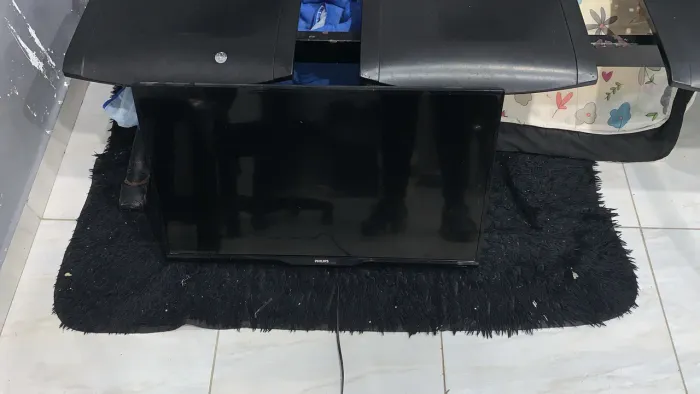 televisão Philco 32 fina, Não smart