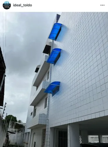 Toldo em policarbonato