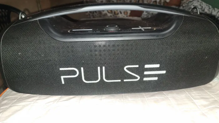 Vende-se caixa pulse semi nova