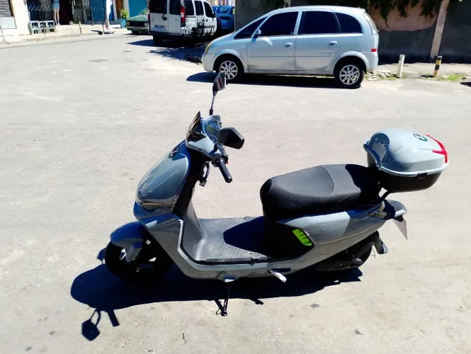 Moto elétrica 32km