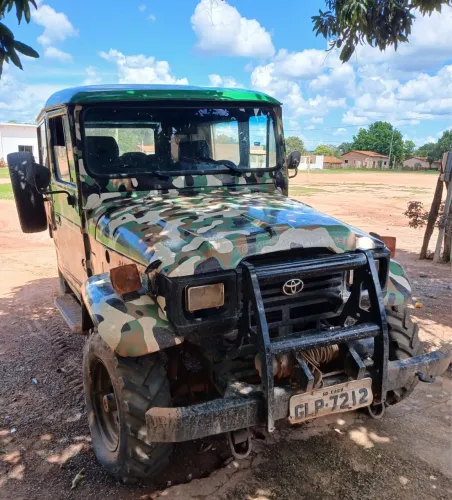 Toyota Hilux SW4 4X4 2.8 Diesel 1992