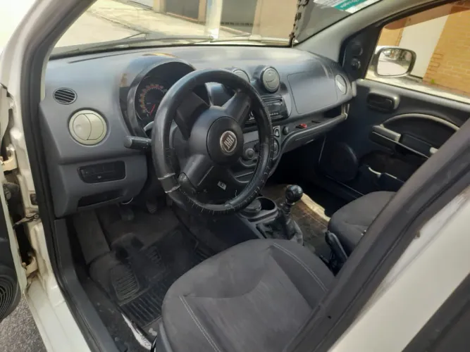 Fiat Uno WAY Celeb. 1.0 EVO Fire Flex 8V 5P 2011