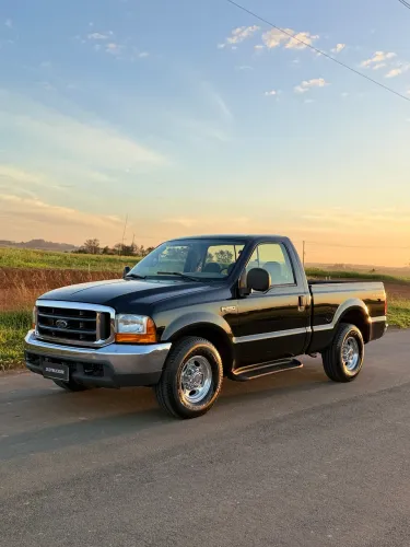 Ford F-250 XLT 4.2 TB Diesel 2001