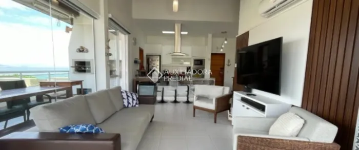 Cobertura Exclusiva Pé na Areia - Vista Deslumbrante para o Mar!