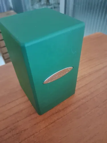 Deck box Ultra Pro Satin Tower