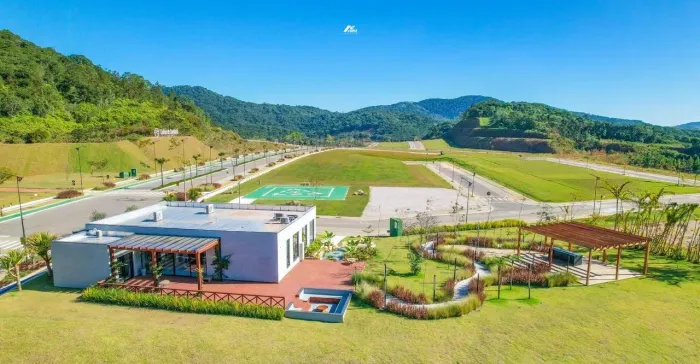 Terreno a venda no Residencial Colinas de Camboriú
