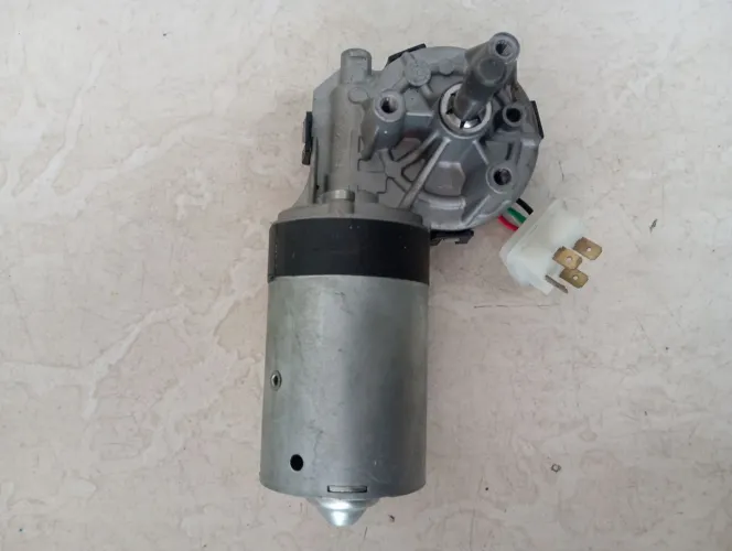 Motor de limpador para ônibus bosch