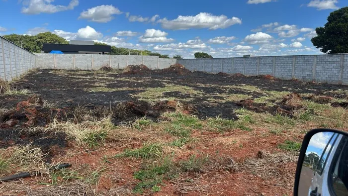 LOTE EM CONDOMÍNIO VELGOVILLE SENADOR CANEDO