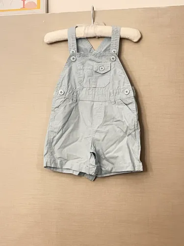 Linda jardineira Baby Cottons azul bebê