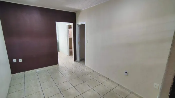 Casa para Venda em Sorocaba, Vila Hortência, 2 dormitórios, 1 banheiro, 2 vagas