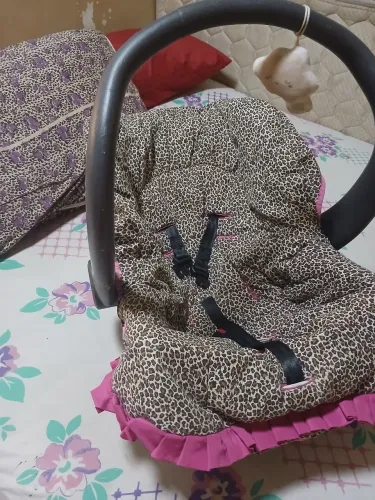 Vende se bebê conforto