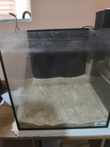 Vendo aquário cubo