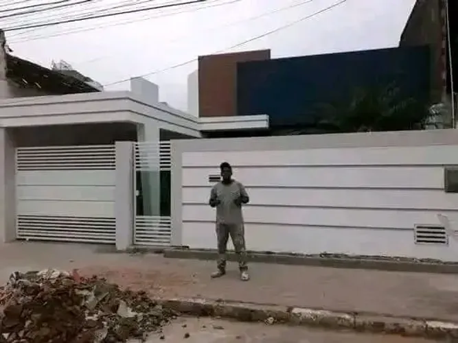 Henrique pintor disponível diária 160 ou empreitada