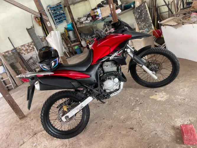 Vendo xre 2012 vermelha