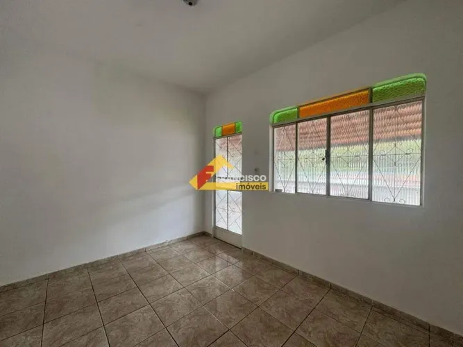 Casa para aluguel, 2 quartos, 1 vaga, Orion - Divinópolis/MG