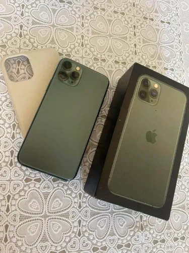 Vendo iPhone 11 pro 256