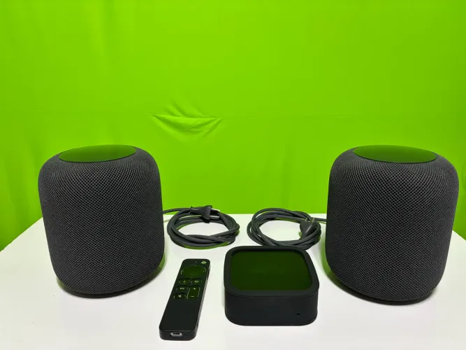 Apple HomePods 1Gen (Par) AppleTV 4K
