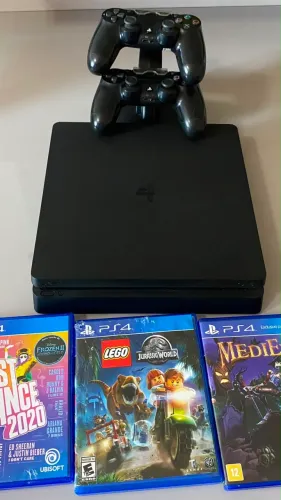 VENDO Ps4 SLIM 1TB ?