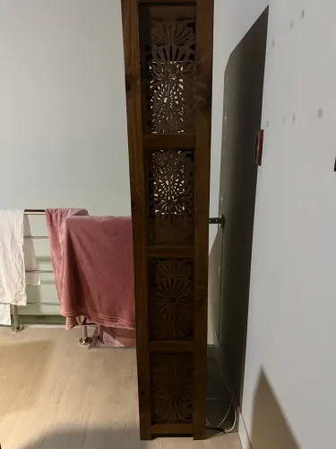 Vendo armário com prateleira 